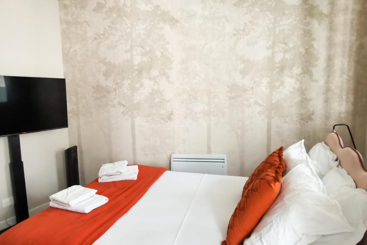 Les Appartements De La Nef D'Or Сен-Кантен Екстериор снимка
