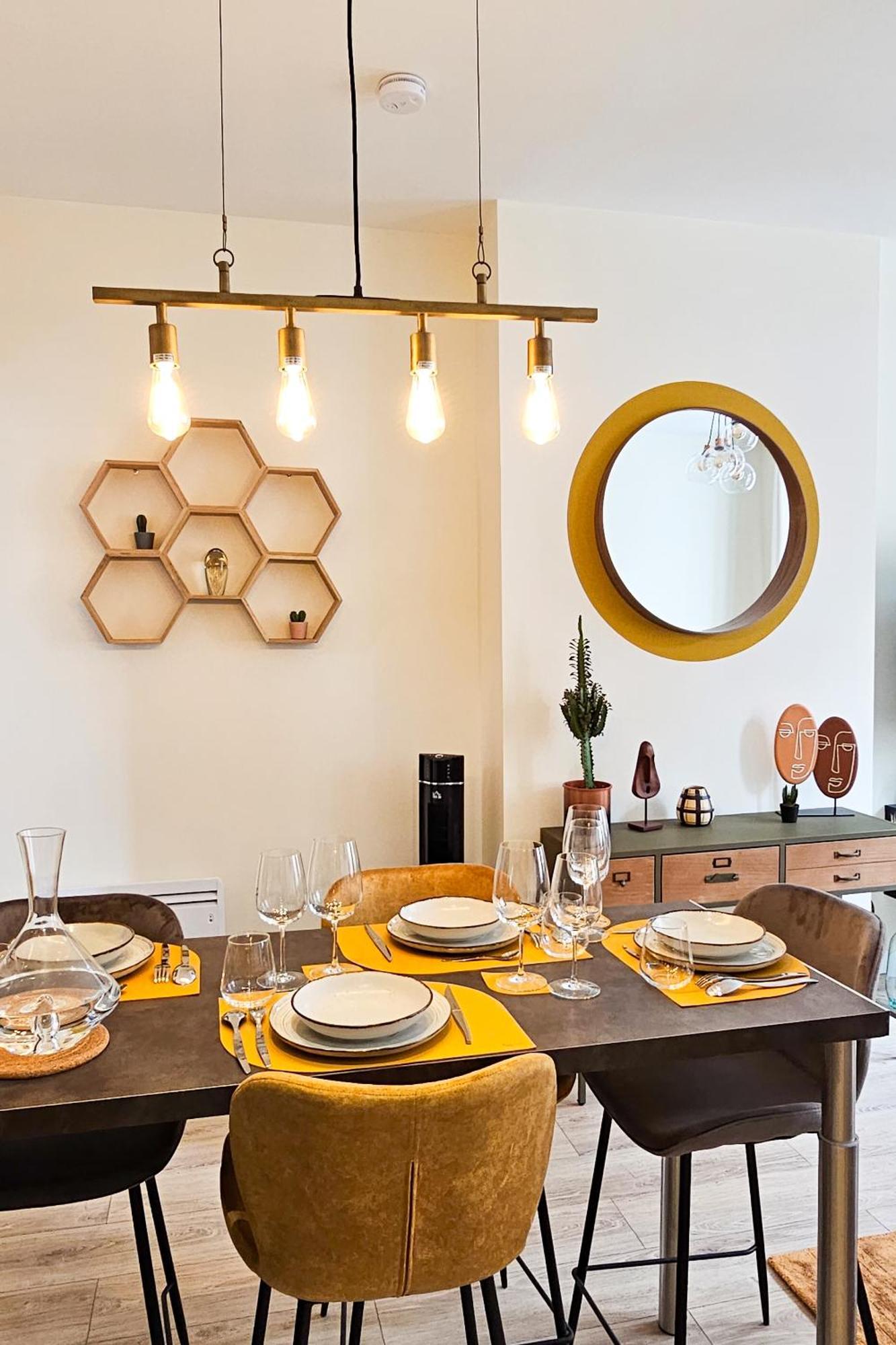 Les Appartements De La Nef D'Or Сен-Кантен Екстериор снимка