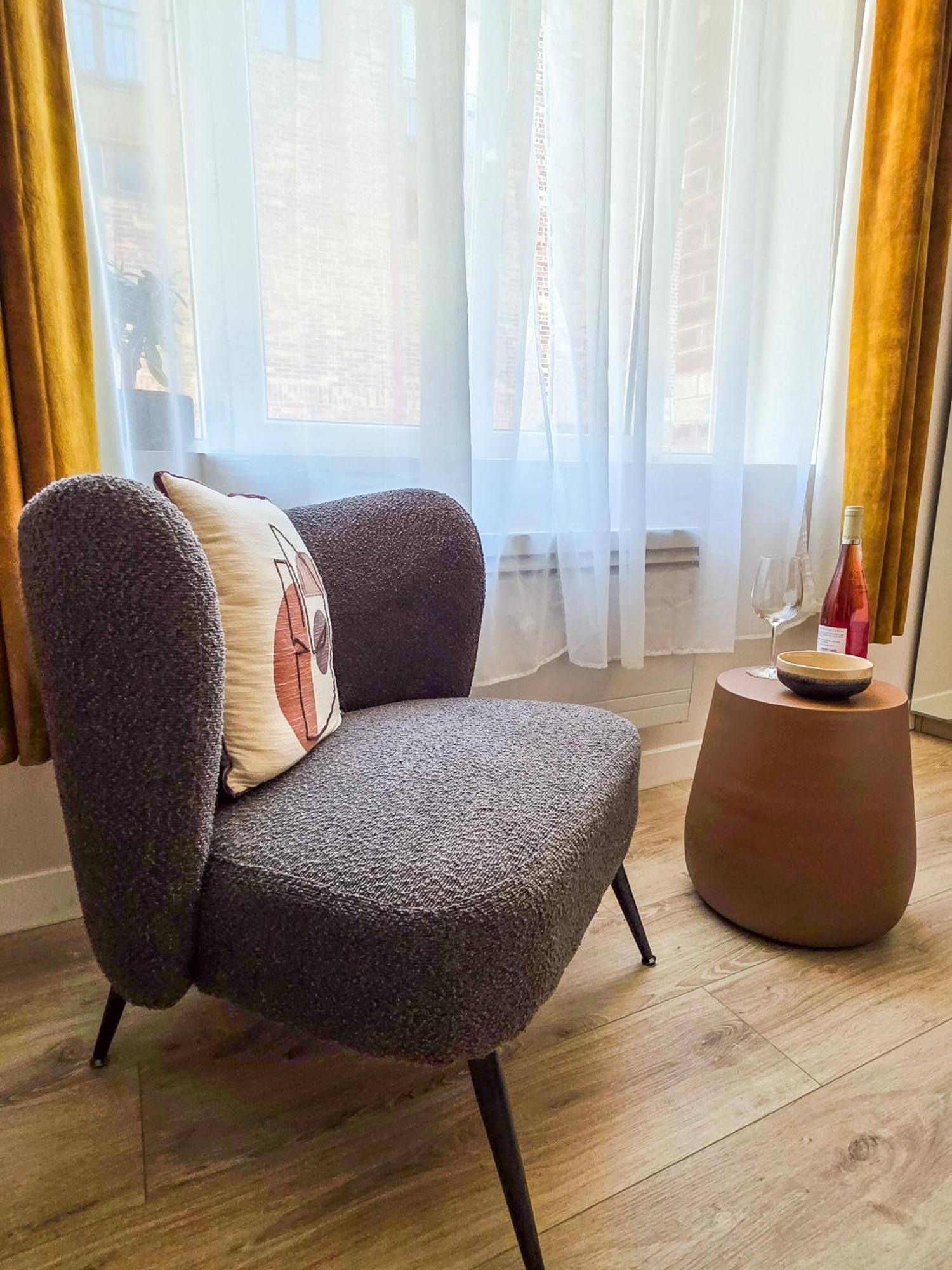 Les Appartements De La Nef D'Or Сен-Кантен Екстериор снимка